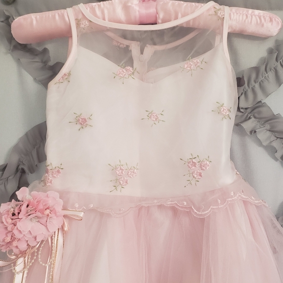 Girls pink formal dress size 6 - Picture 2 of 5